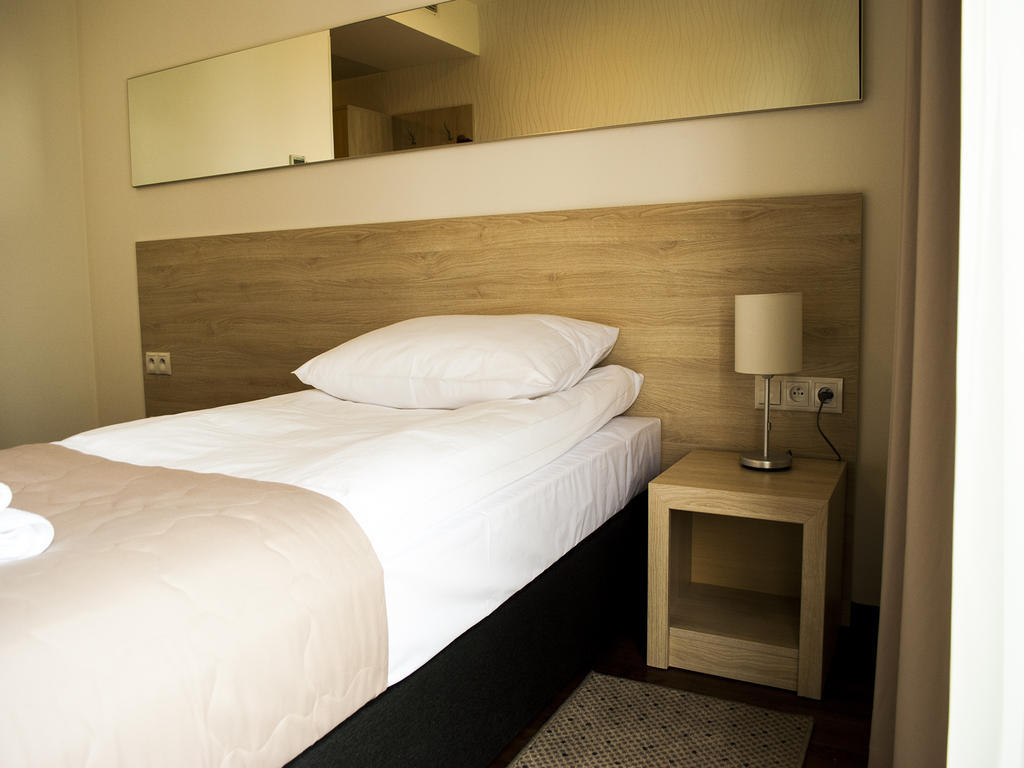 Hotel Uniejow Pokoj fotografie